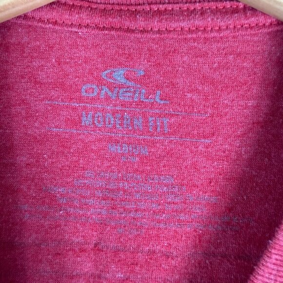 O’Neill Red Graphic T-Shirt Women’s Medium Modern Fit Short Sleeve Tee - Picture 3 of 6